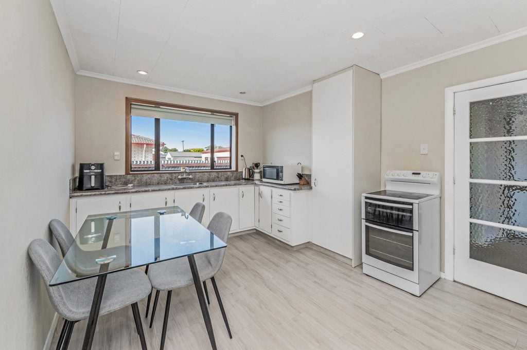 1/96A Brynley Street, Hornby, Christchurch - Carousel 2