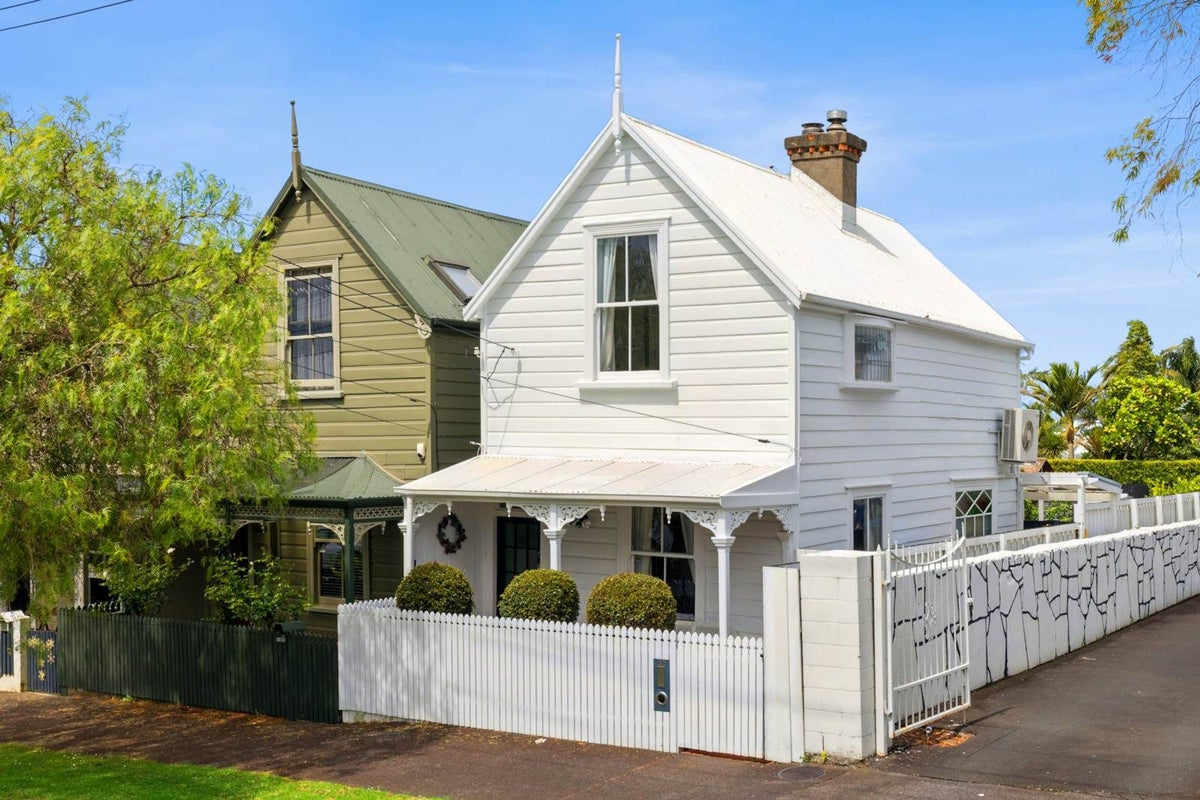52 Sussex Street, Grey Lynn, Auckland - Carousel 1