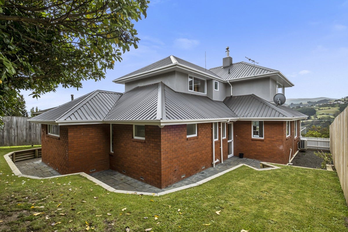 126 Signal Hill Road, Opoho, Dunedin - Carousel 19