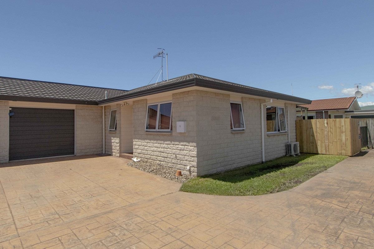 1/4A LEE RD, TARADALE, NAPIER - Carousel 1