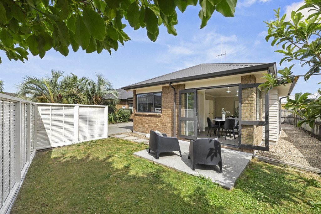 124A Clarkin Road, Fairfield, Hamilton - Carousel 1