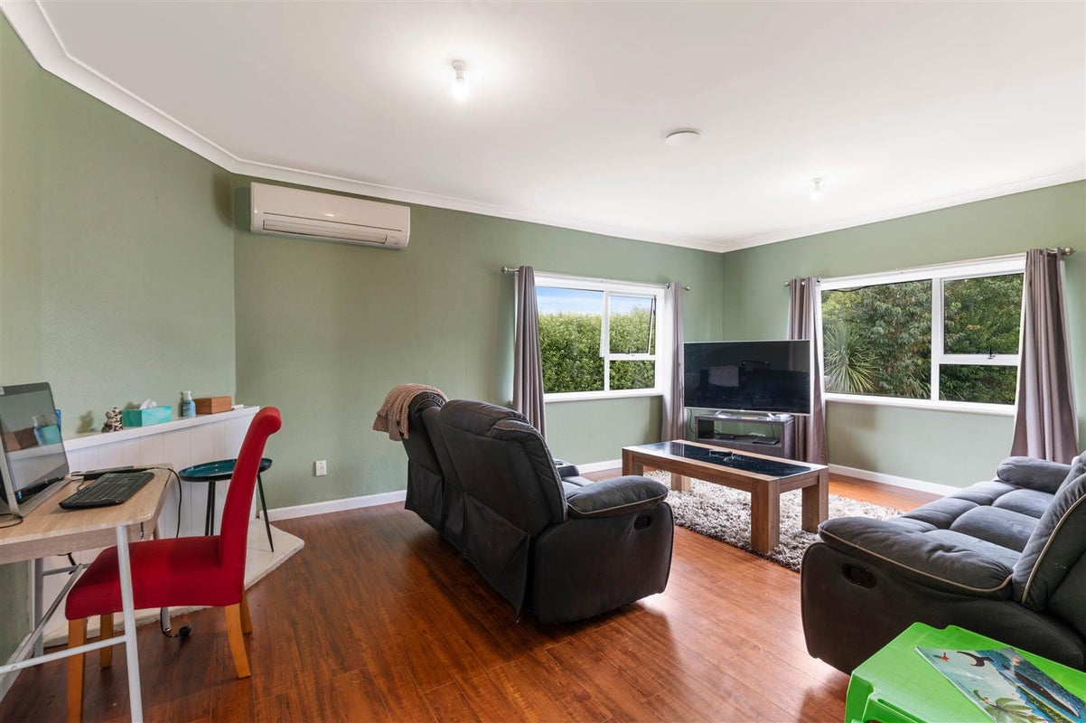 1 Lee Road, Hannahs Bay, Rotorua - Carousel 1