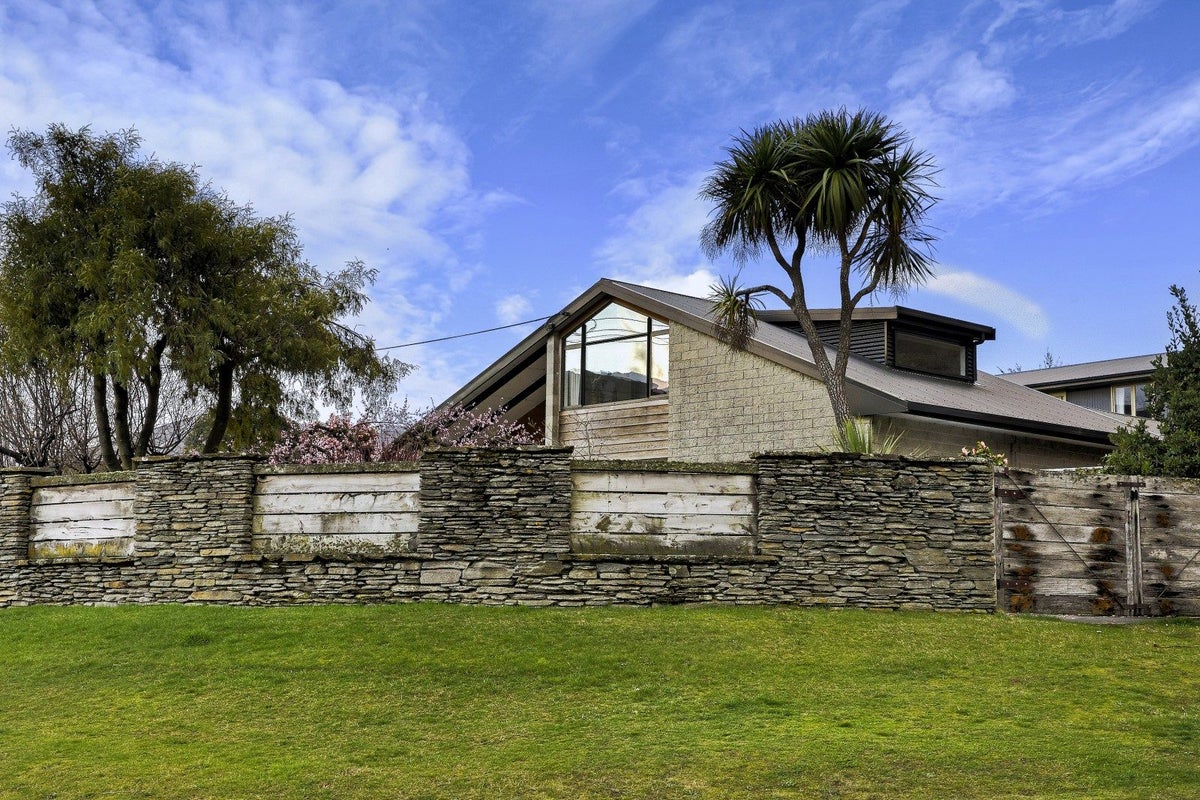 21 Humphrey Street, Frankton, Queenstown - Carousel 21