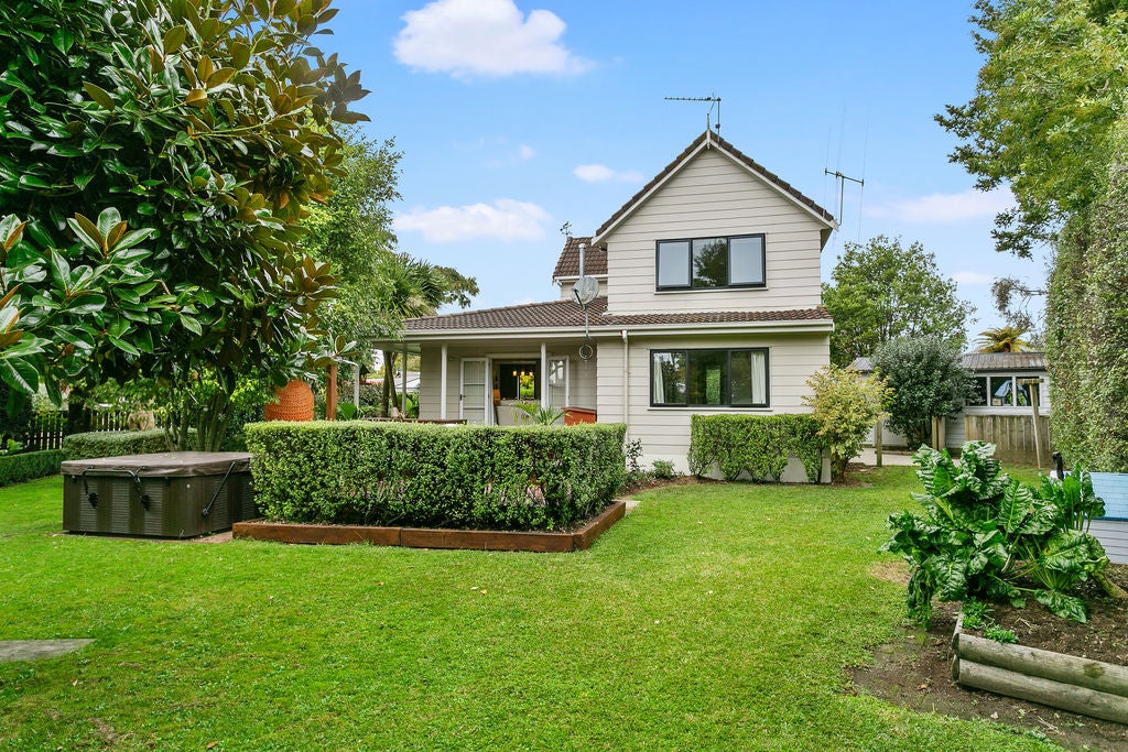 1 Goldsmith Street, Leamington, Cambridge - Carousel 1