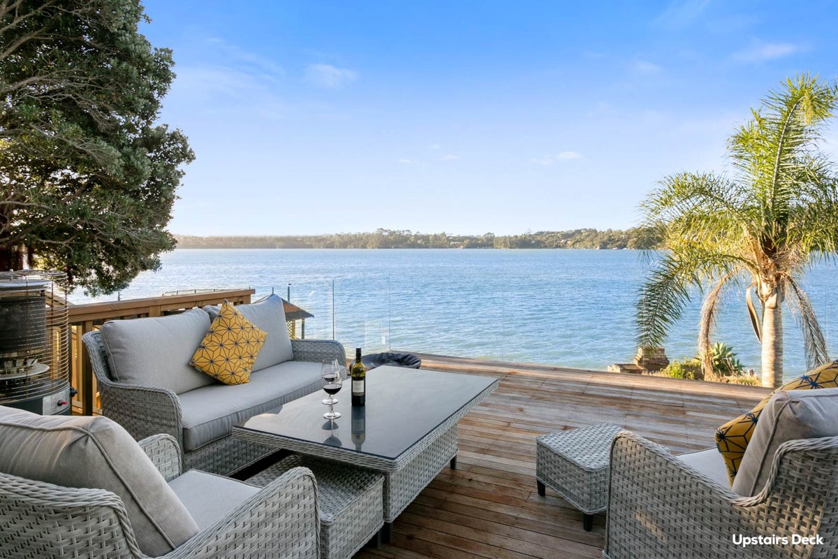 74 The Terrace, Herald Island, Auckland - Carousel 1