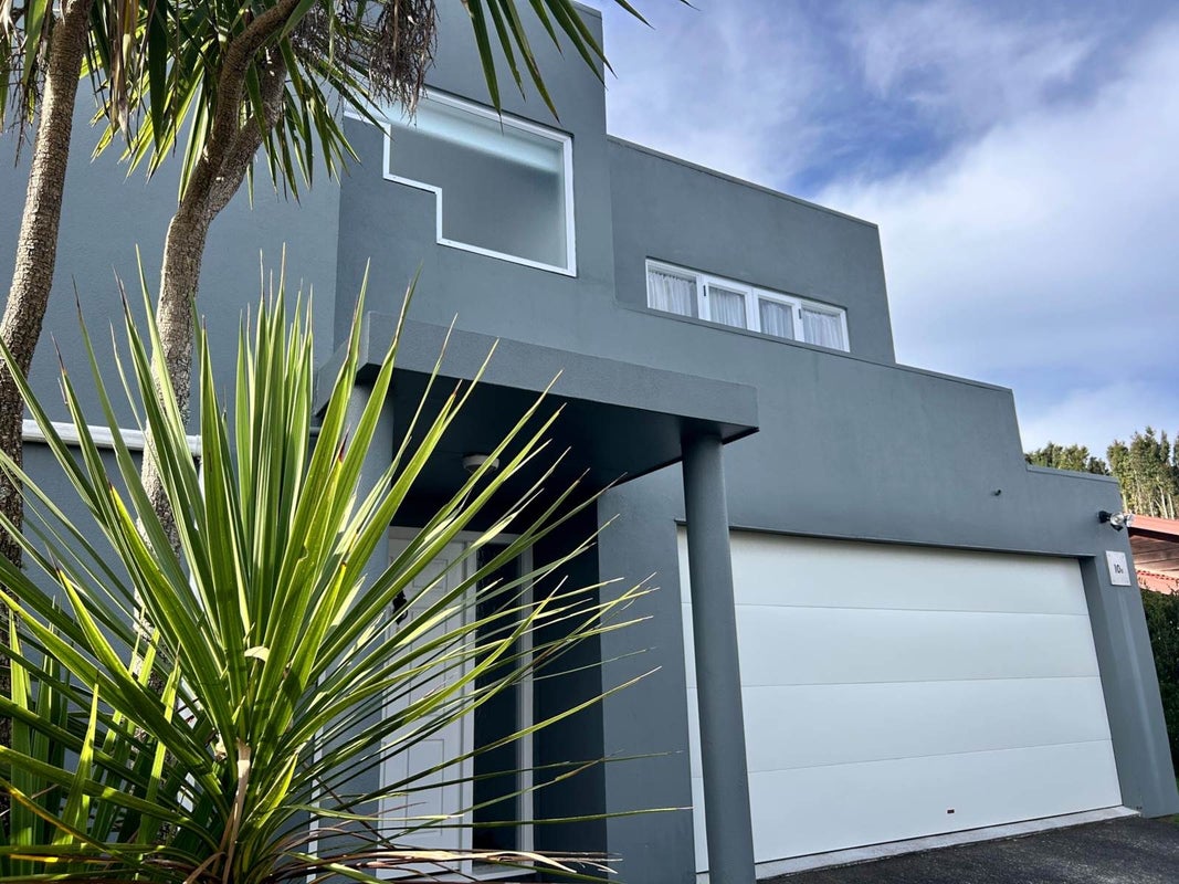 1/10 Delamare Court, Sunnynook, Auckland - Carousel 2