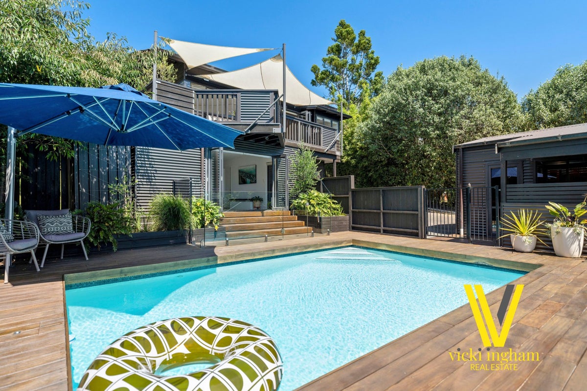 78 Tanekaha Road, Titirangi, Auckland - Carousel 2
