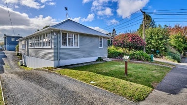 9A Eatwell Avenue, Paraparaumu Beach, Paraparaumu - Carousel 1