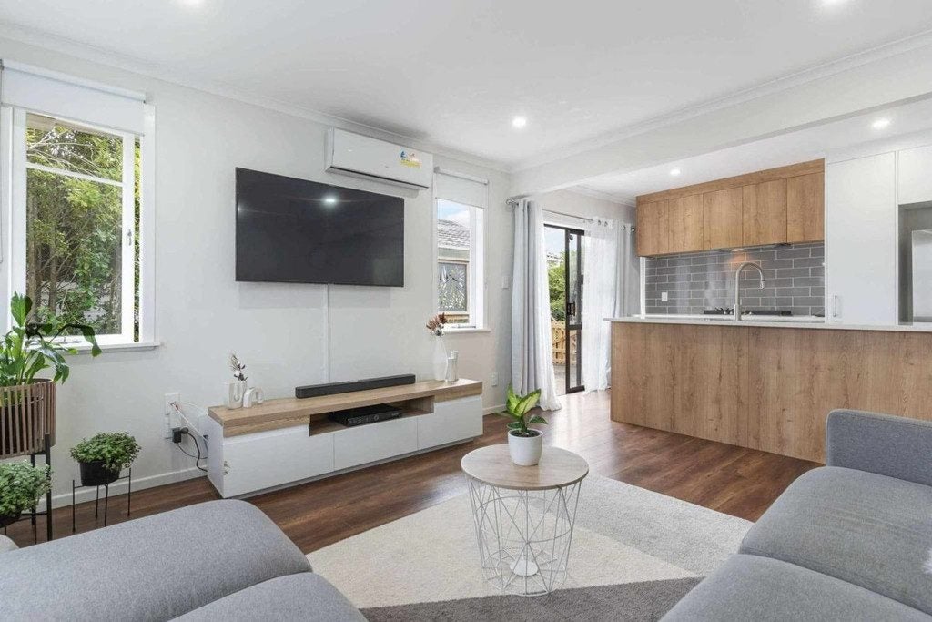 11 Harrington Road, Henderson, Auckland - Carousel 2