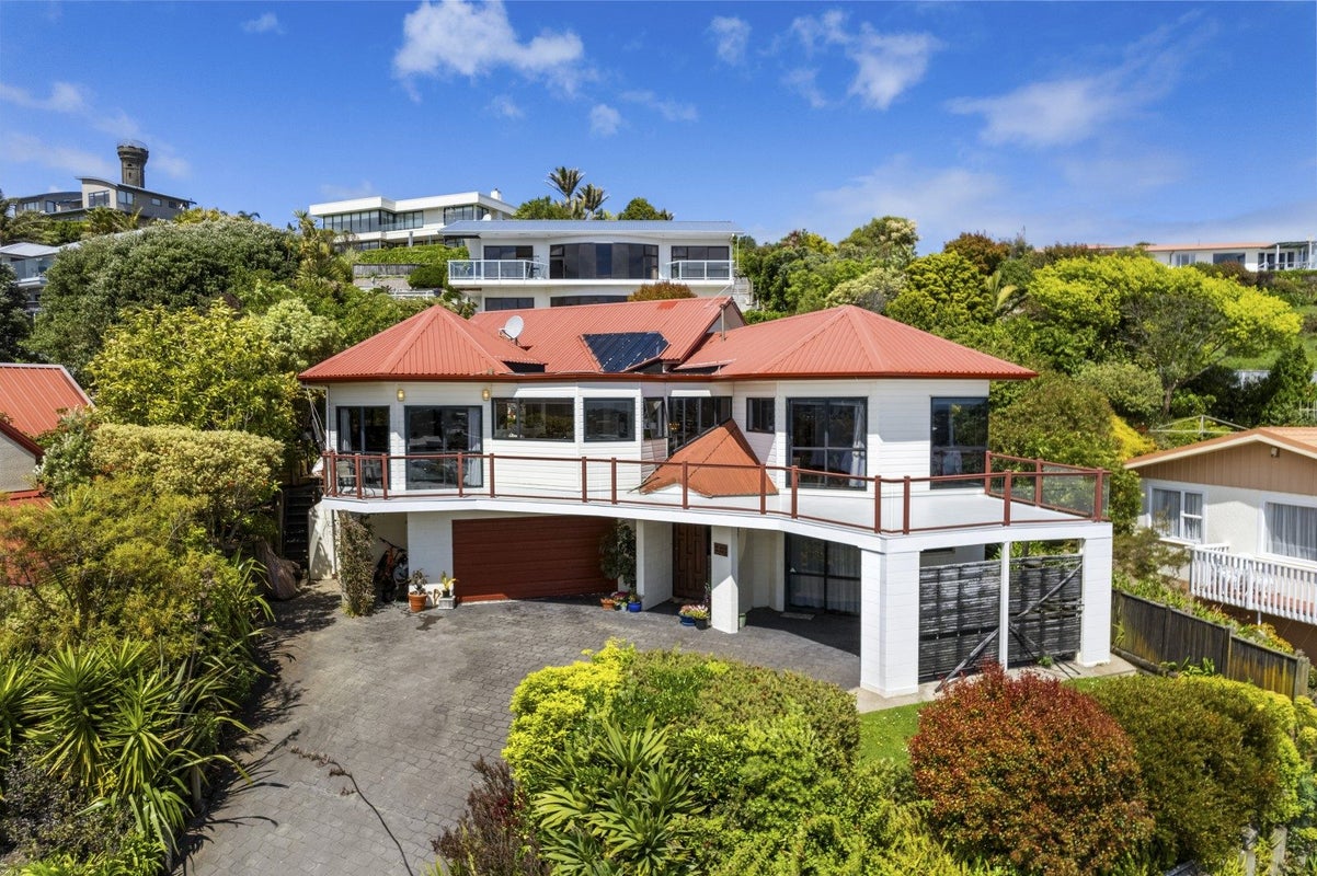 33 Hipango Terrace, Durie Hill, Whanganui - Carousel 2