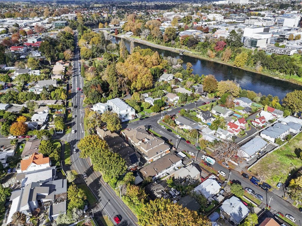8/6 Opoia Road, Hamilton East, Hamilton - Carousel 15