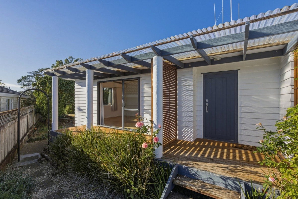 25 Lucerne Place, Welcome Bay, Tauranga - Carousel 2
