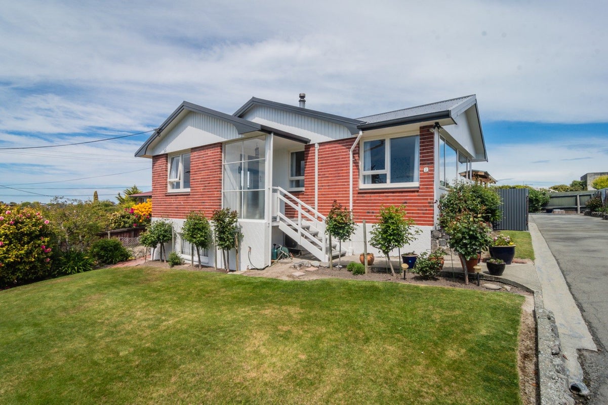 3 Matai Crescent, Highfield, Timaru - Carousel 1