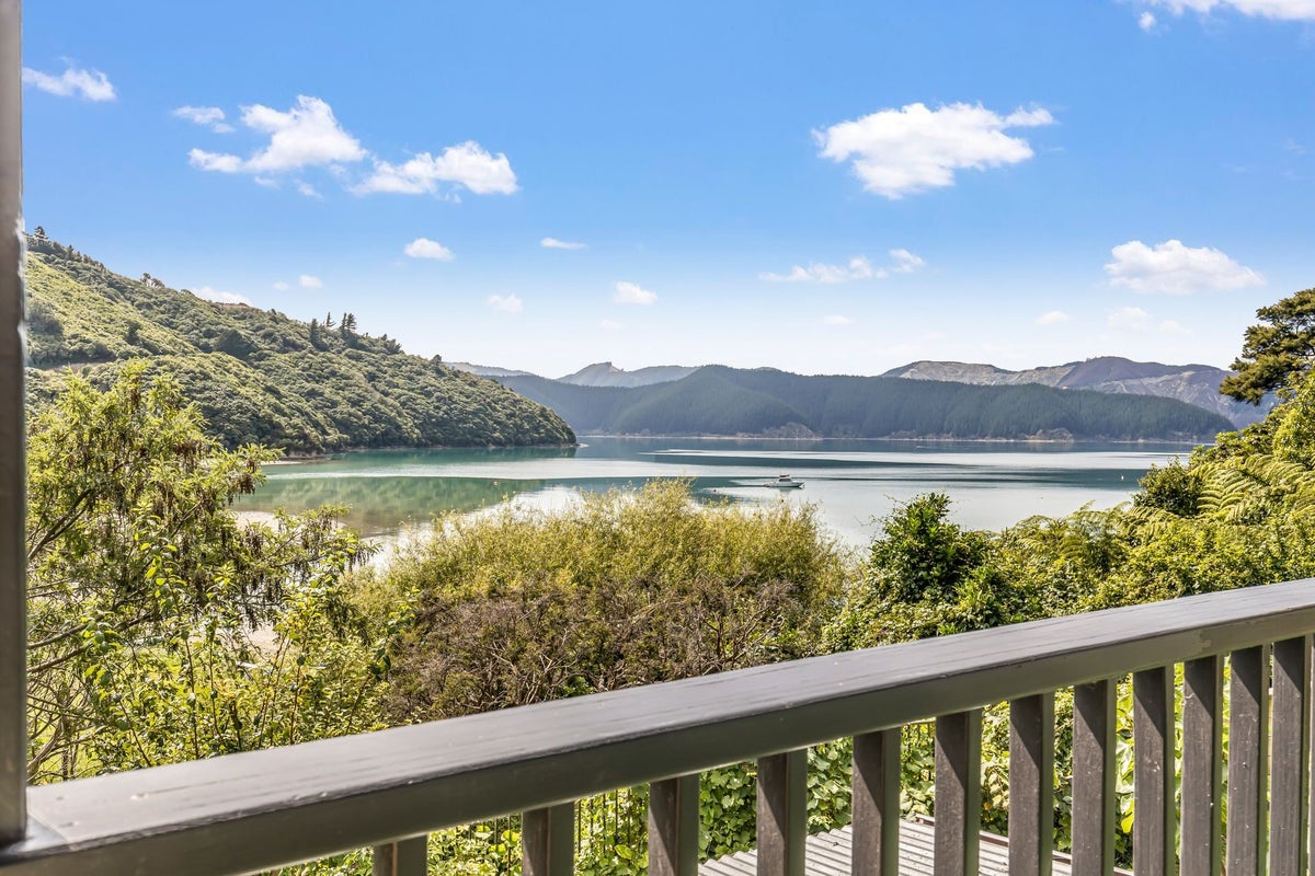 16 Hakahaka Road, Port Underwood, Picton - Carousel 2