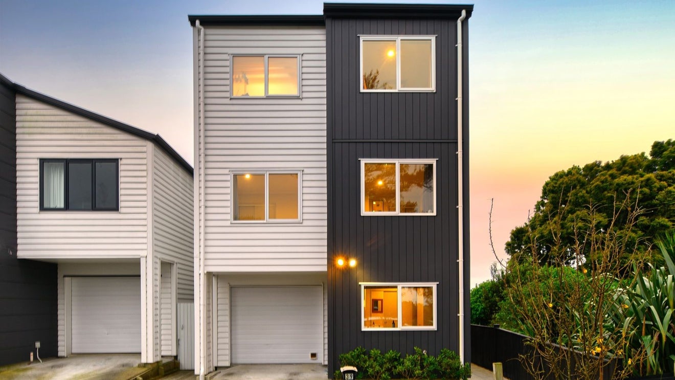 39 Whakawhiti Loop, Avondale, Auckland - Carousel 1