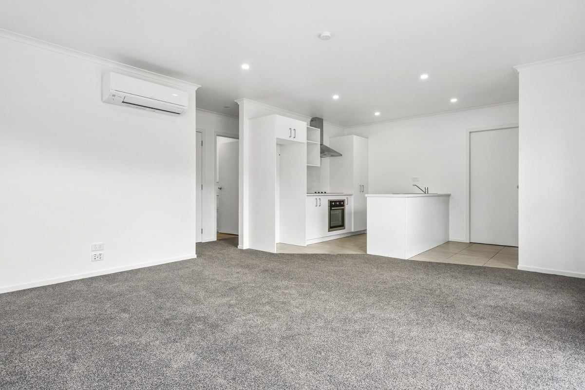 4/86 Newcastle Road, Dinsdale, Hamilton - Carousel 2