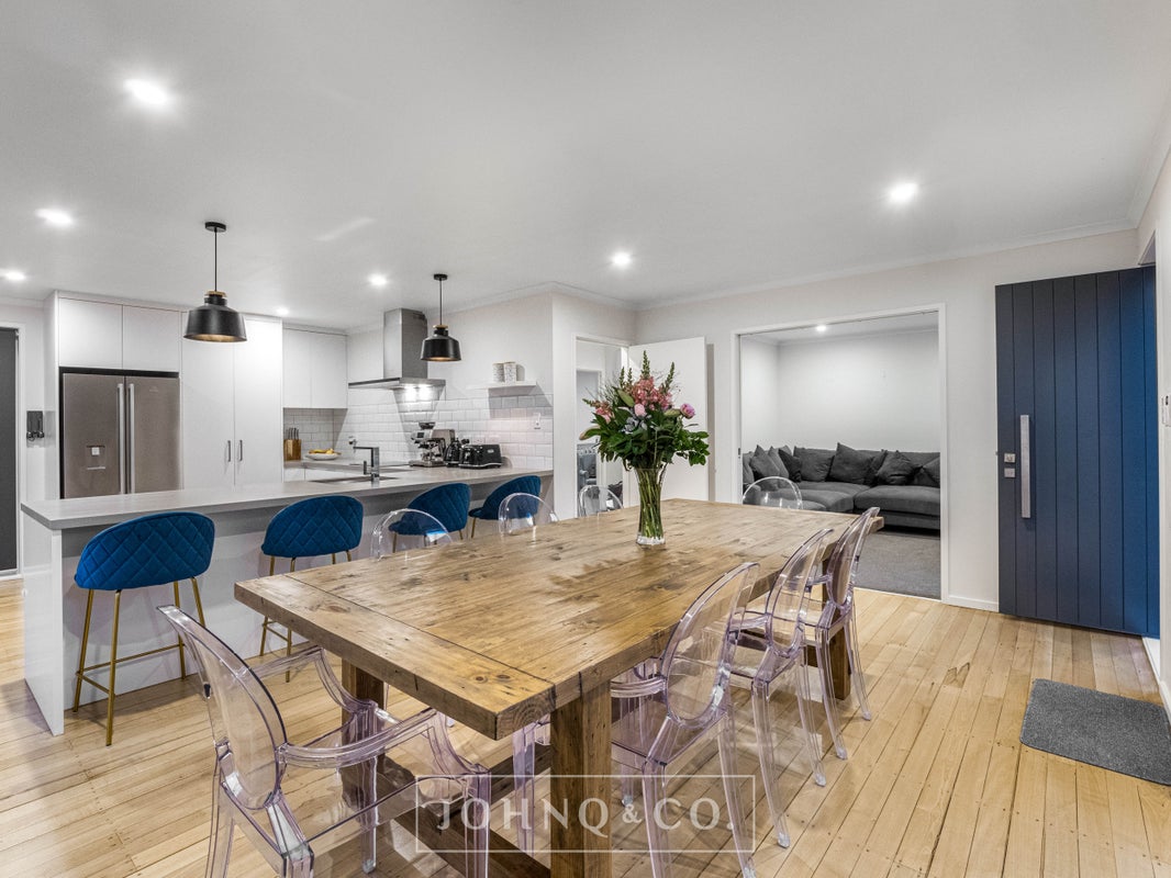 5 Castledine Crescent, Glen Innes, Auckland - Carousel 2