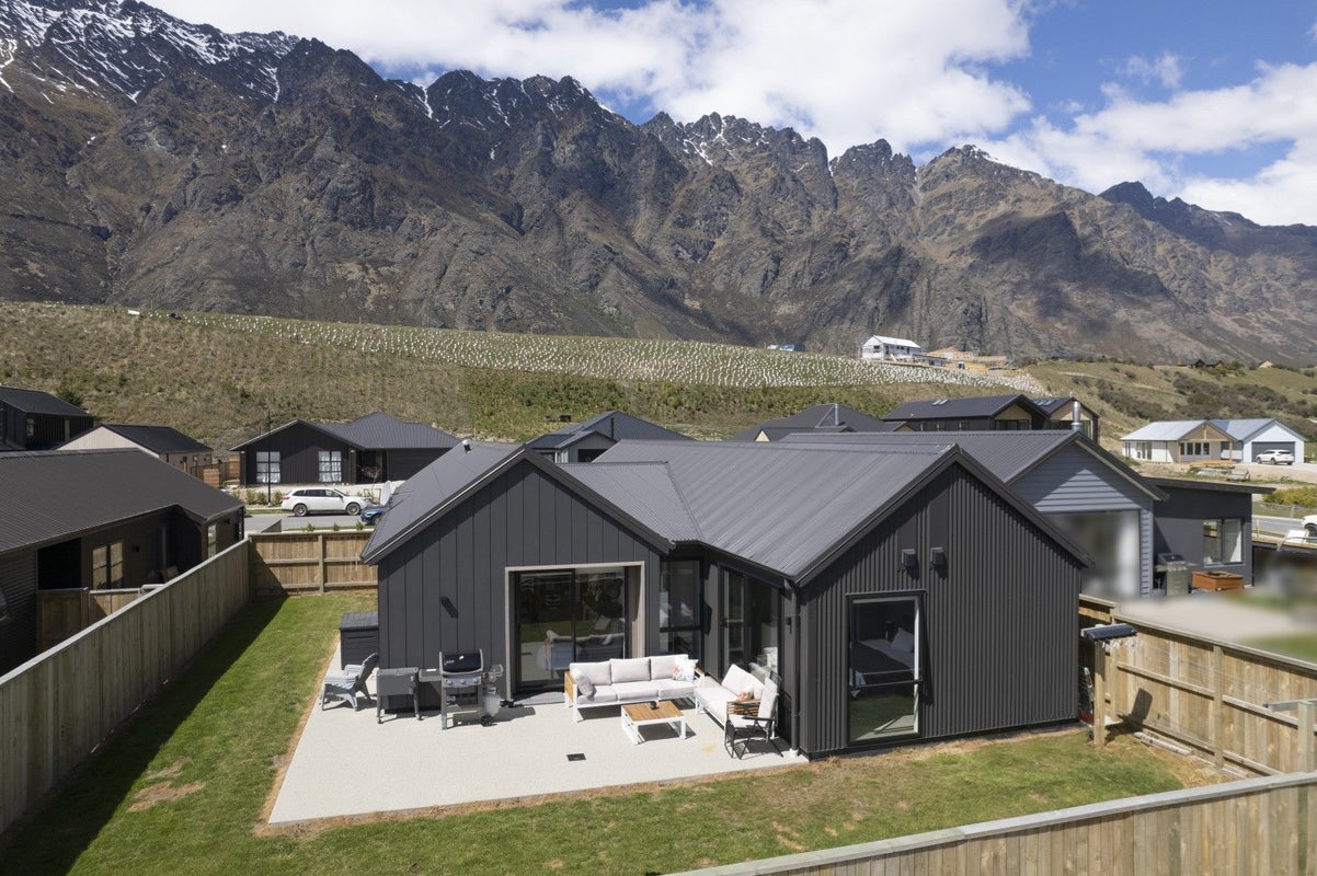 38 Muster Road, Jacks Point, Queenstown - Carousel 37
