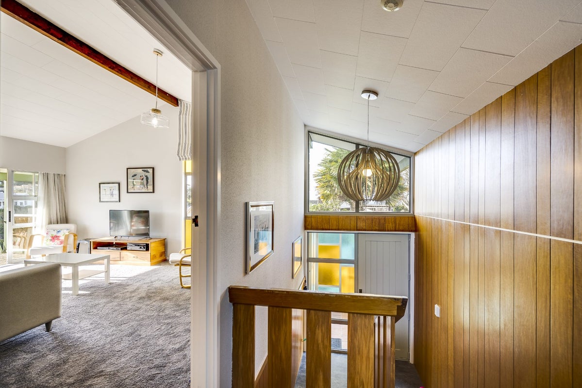 18 Hadfield Terrace, Bluff Hill, Napier - Carousel 2