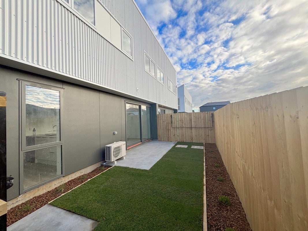 37 Woodville Street, Edgeware, Christchurch - Carousel 11