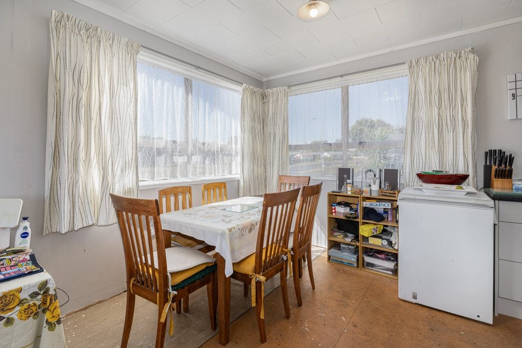 36 McDiarmid Crescent, Huntly, Huntly - Carousel 2