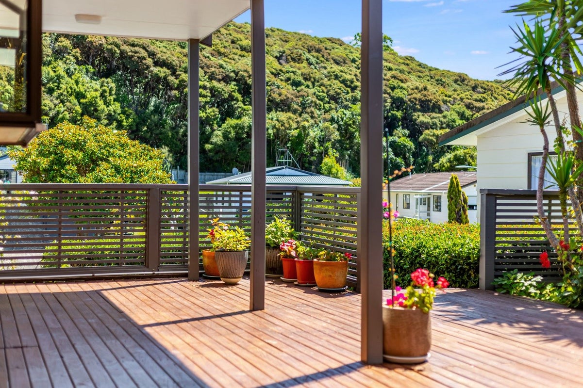 61 Albatross Close, Whitby, Porirua - Carousel 2