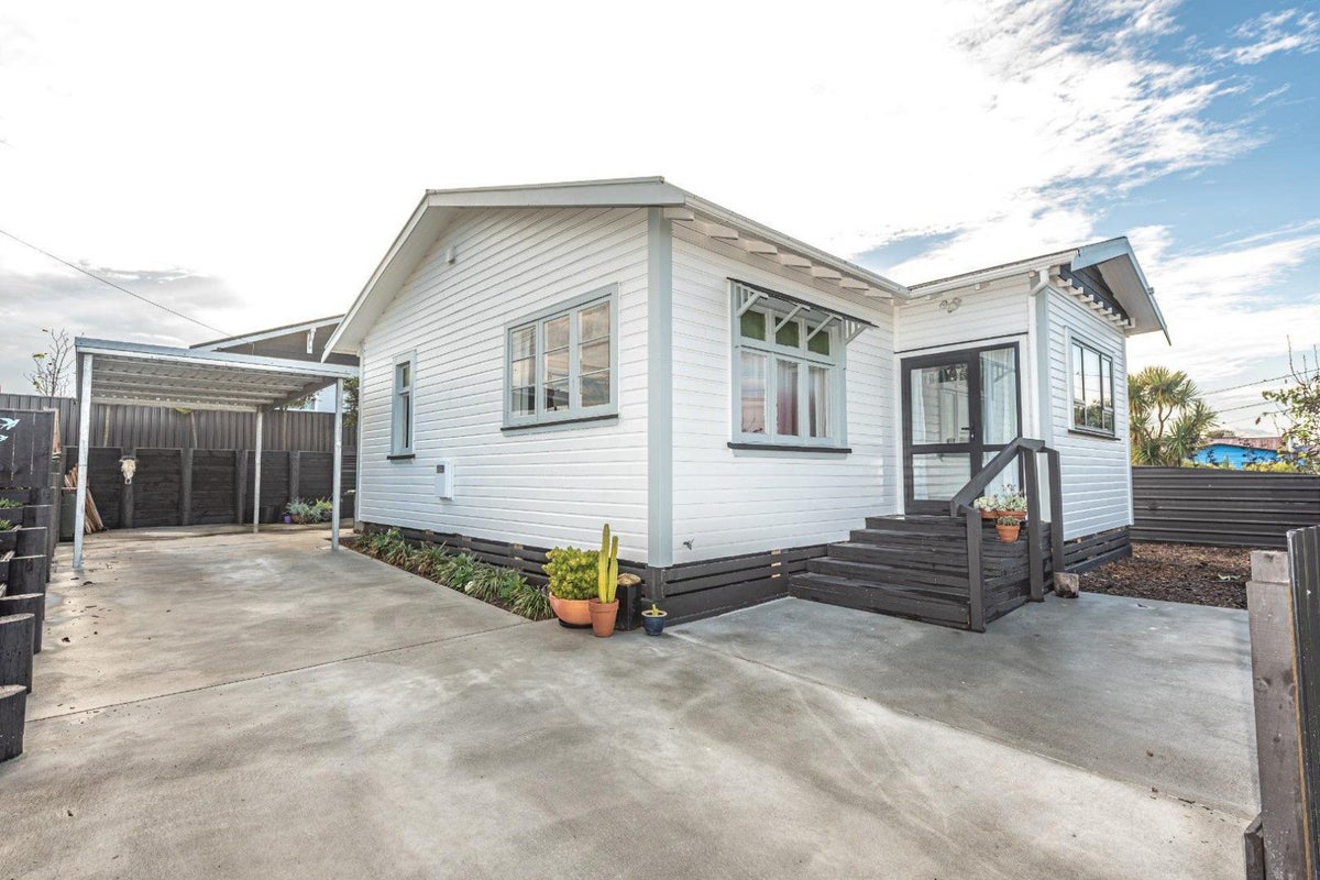 160 Cornfoot Street, Castlecliff, Whanganui - Carousel 11