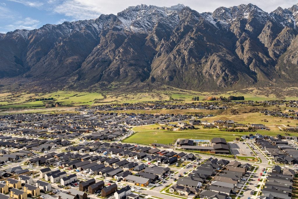 9 Lincoln Road, Jacks Point, Queenstown - Carousel 24