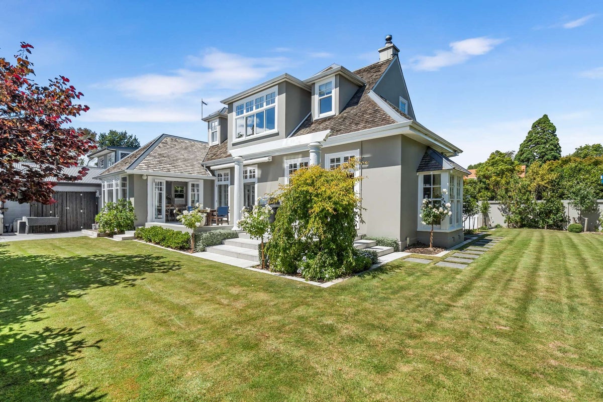 3 Royds Street, Fendalton, Christchurch - Carousel 1