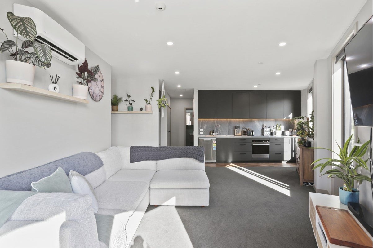 101/2 Launch Road, Hobsonville, Auckland - Carousel 1