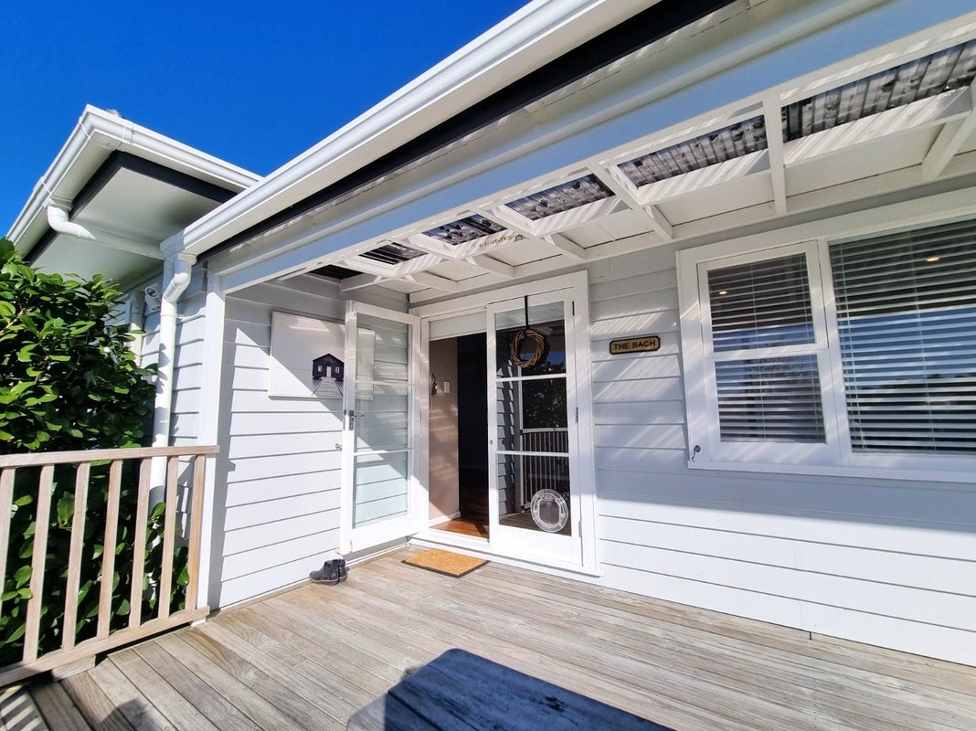 20 Dobell Road, Stanmore Bay, Whangaparaoa - Carousel 2