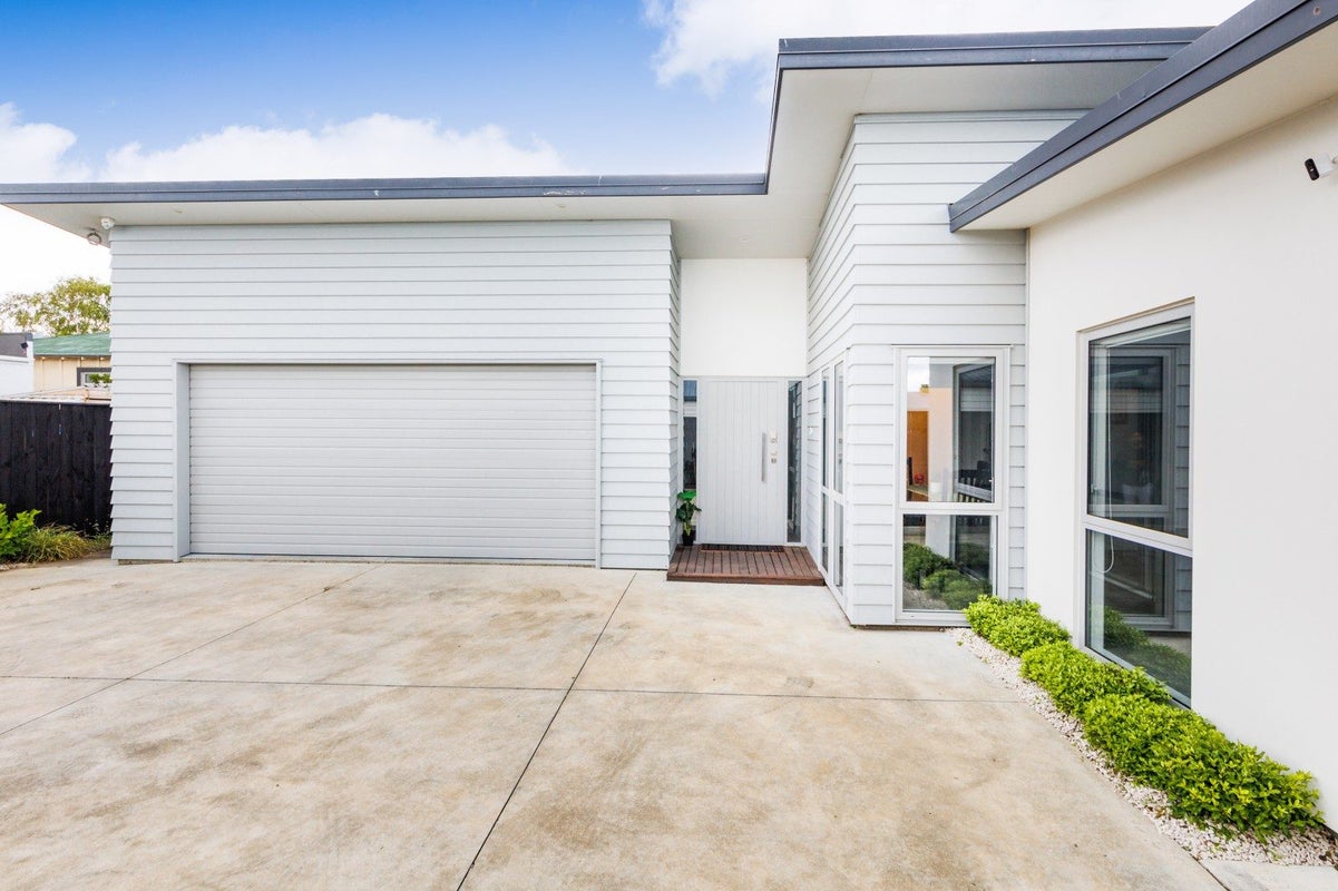 62A Milson Line, Milson, Palmerston North - Carousel 1