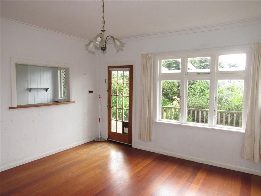 1/12 Te Anau Avenue, Hataitai, Wellington - Carousel 1