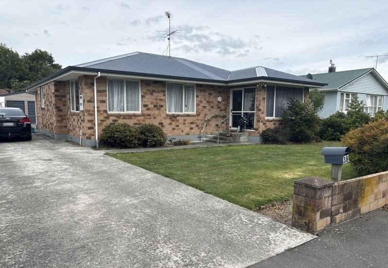 38 Davis Crescent, Netherby, Ashburton - Carousel 1