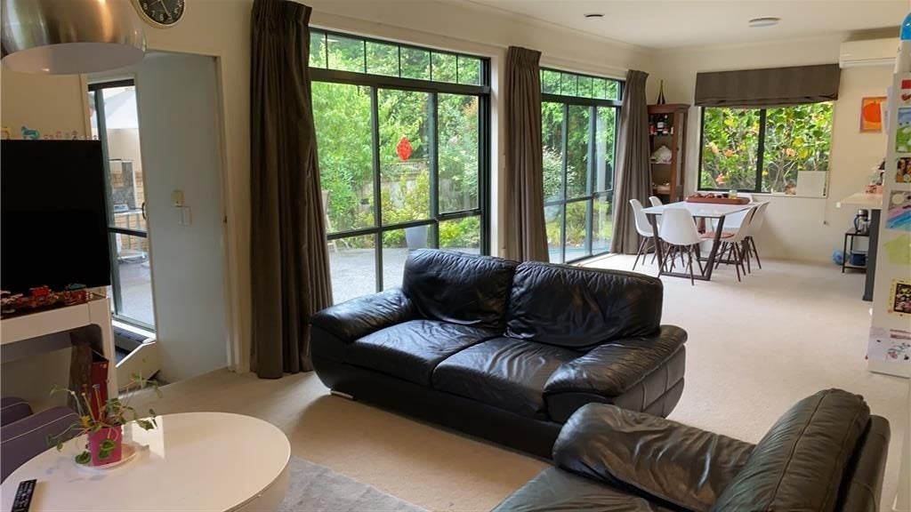 34 Villanova Place, Albany, Auckland - Carousel 2