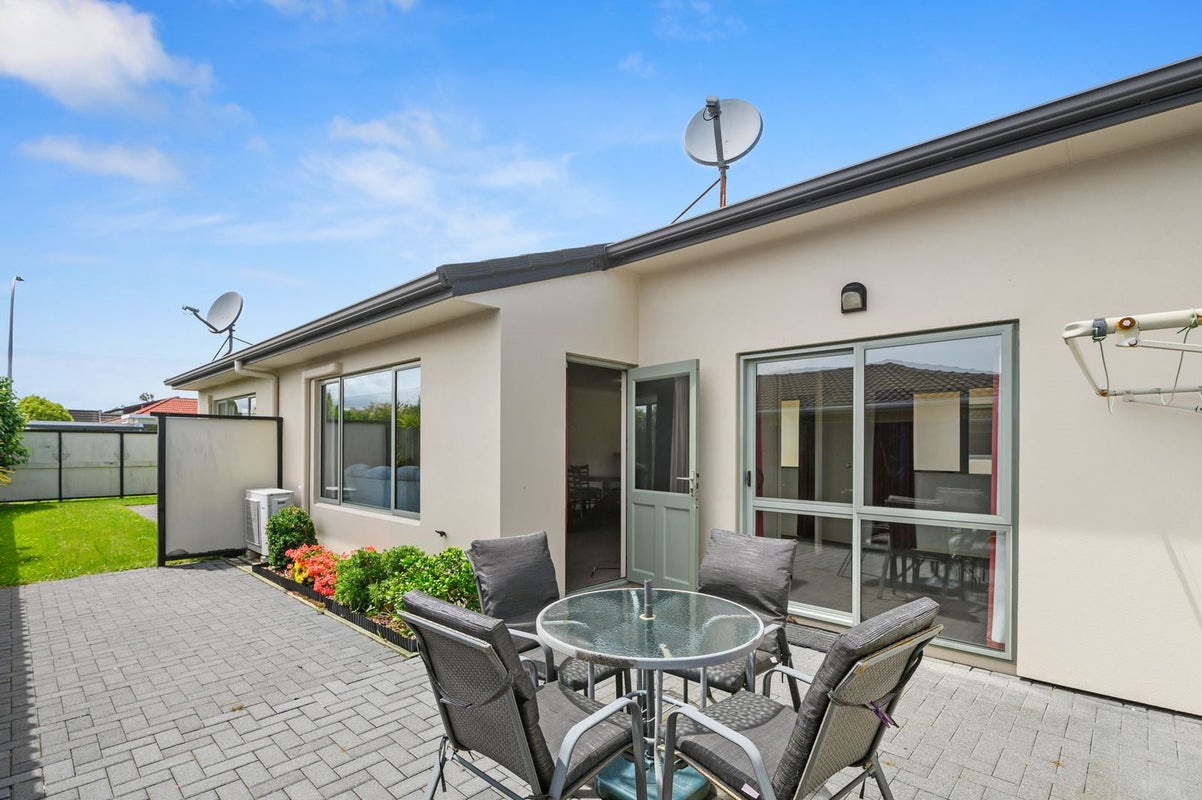 33B Grey Street, Glenholme, Rotorua - Carousel 2