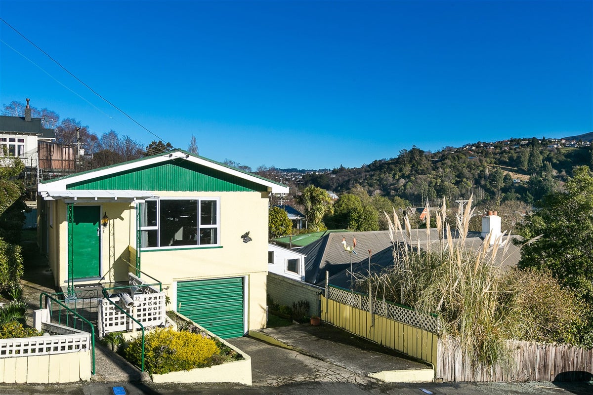 32 Calder Avenue, North East Valley, Dunedin - Carousel 1
