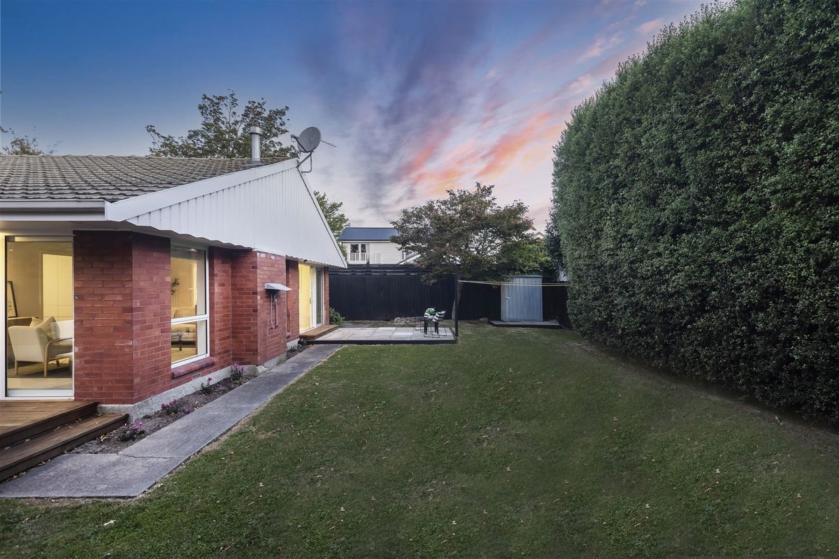 1/15 Knowles Street, St Albans, Christchurch - Carousel 19