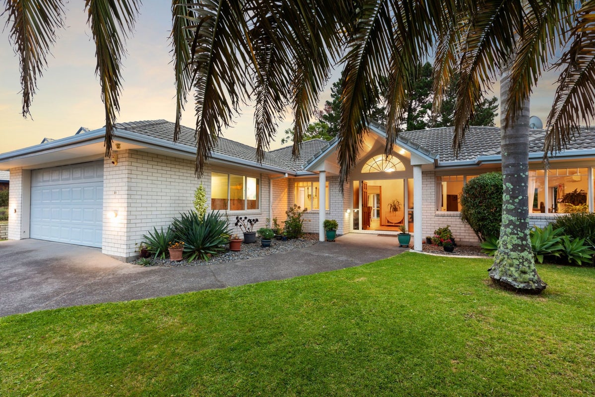 23 Stableford Drive, Pyes Pa, Tauranga - Carousel 2