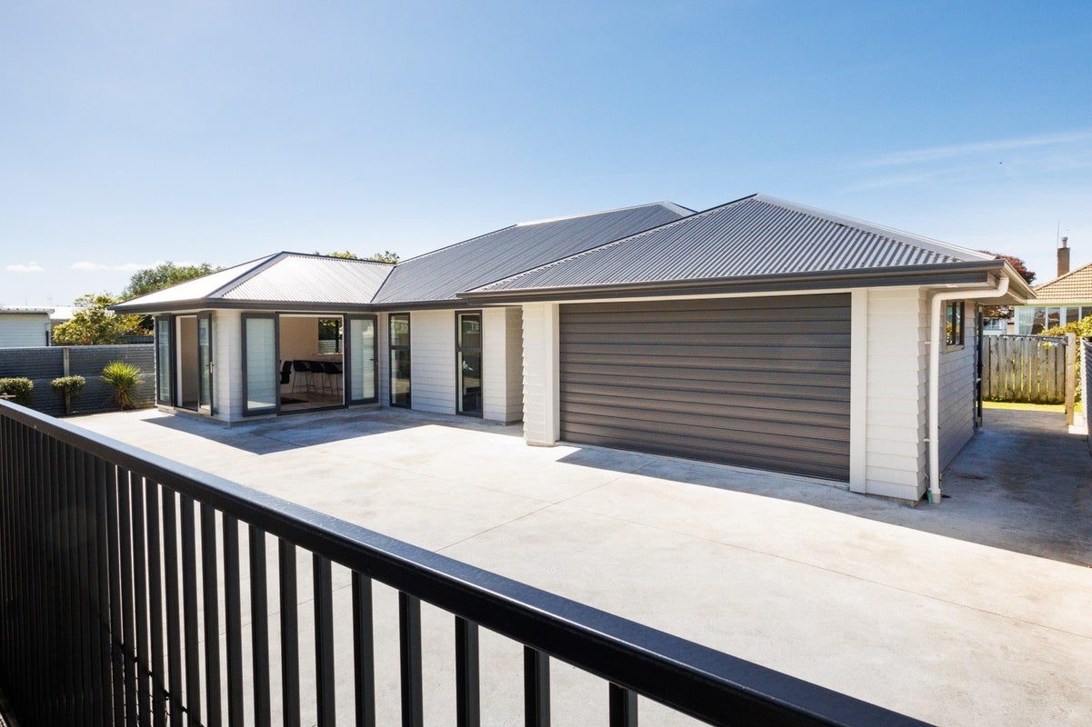 27B Tyne Street, Roslyn, Palmerston North - Carousel 1