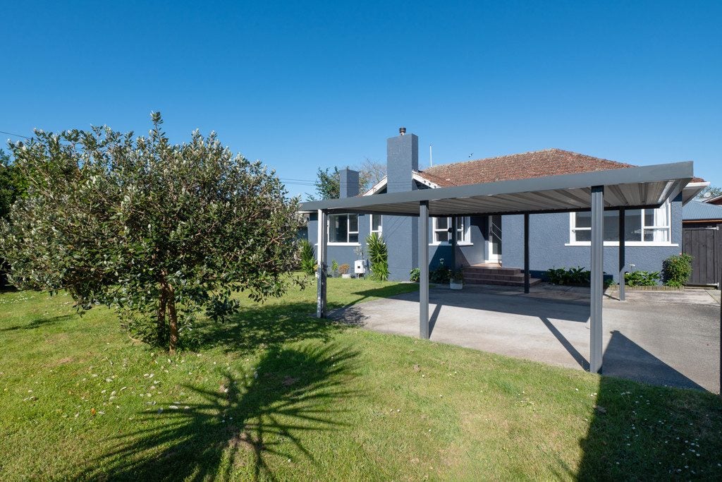 8 Otonga Road, Springfield, Rotorua - Carousel 1