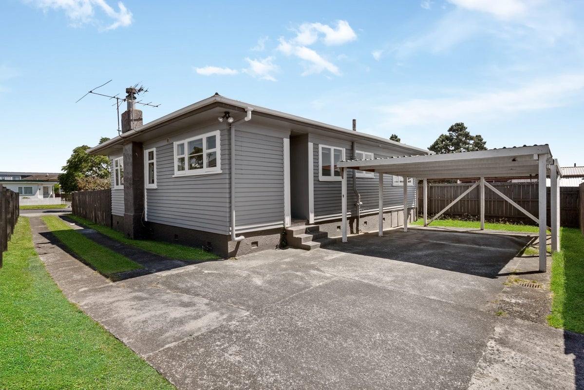 1/30 Gloucester Road, Manurewa, Auckland - Carousel 2