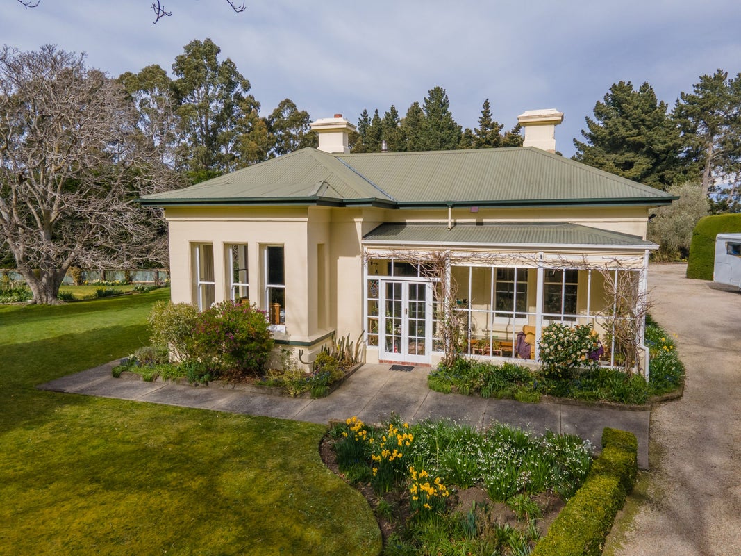 34 Weston Road, Waiareka Junction, Oamaru - Carousel 1
