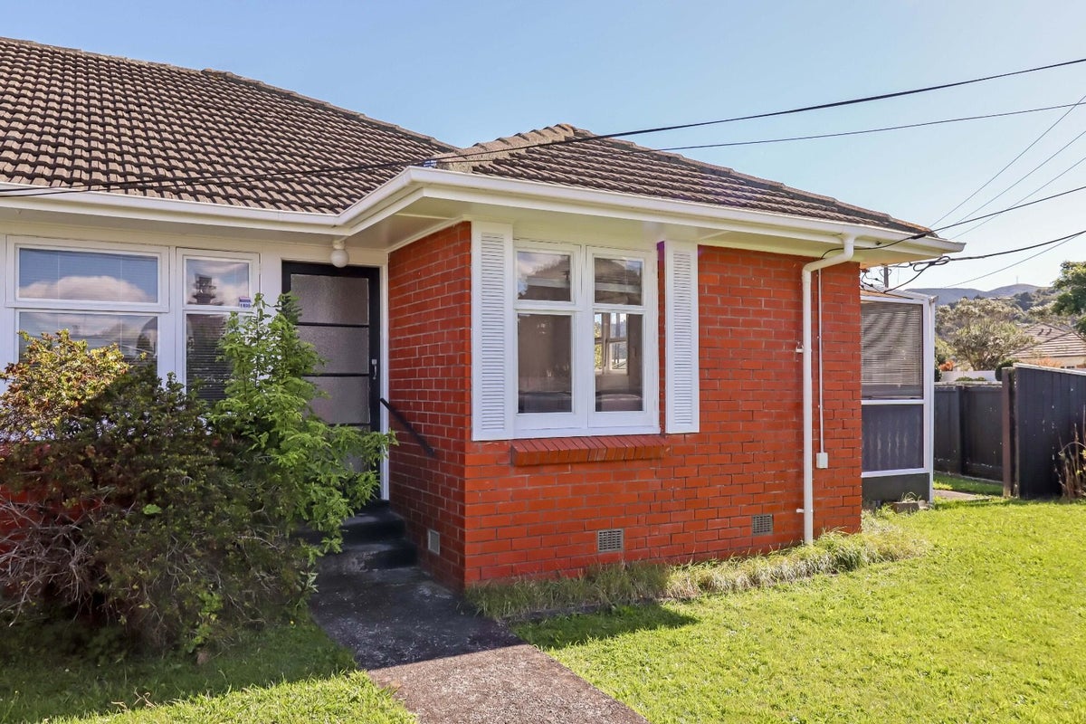 161B Taita Drive, Avalon, Lower Hutt - Carousel 1