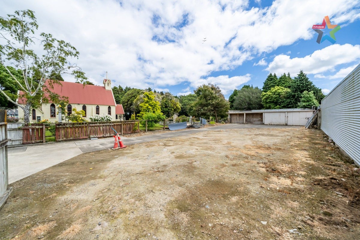 75A Eastern Hutt Road, Taita, Lower Hutt - Carousel 1