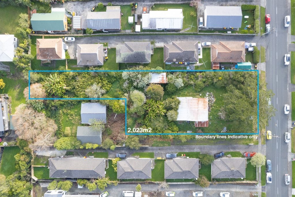 87 Glendale Road, Glen Eden, Auckland - Carousel 1