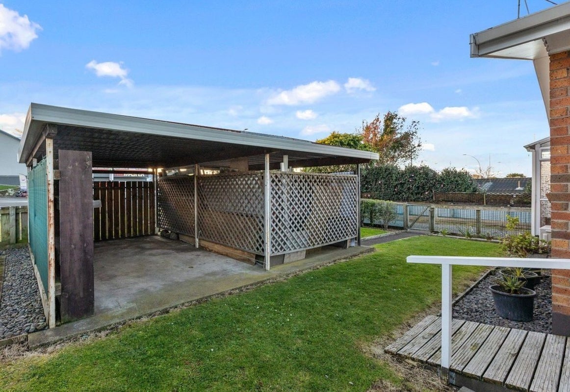 1252A Cameron Road, Gate Pa, Tauranga - Carousel 11