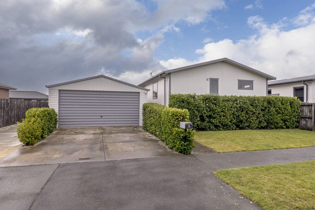 3A KINGSBRIDGE DRIVE, Burwood, Christchurch - Carousel 1
