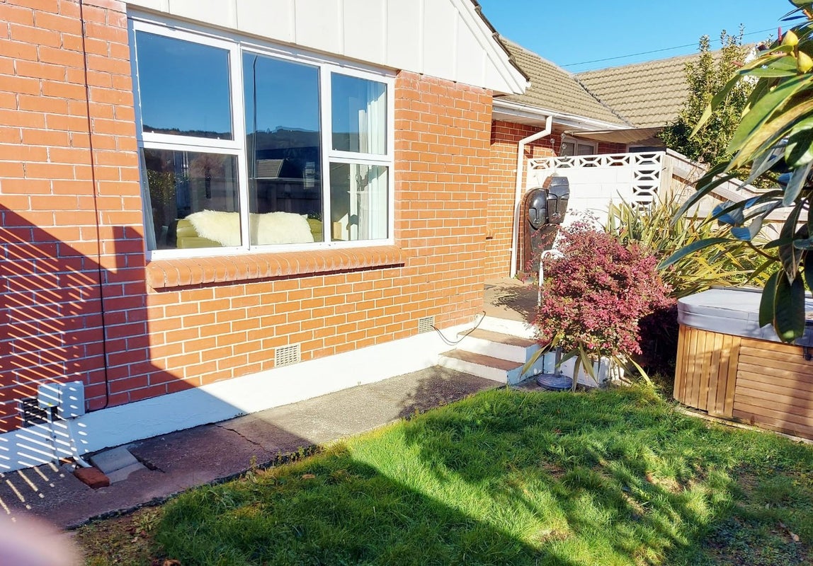 1/598 Fergusson Drive, Trentham, Upper Hutt - Carousel 1