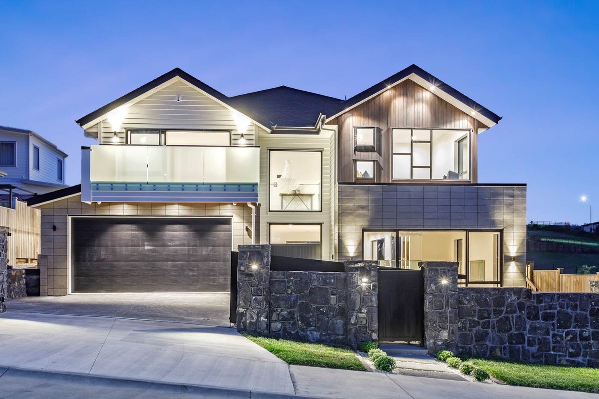 42 Fernhill Way, Oteha, Auckland - Carousel 38